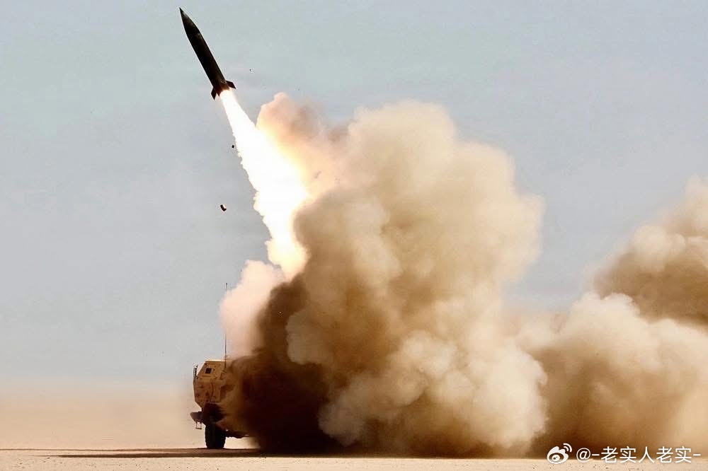 高清：中央司令部的海马斯集群向伊朗发射战术弹道导弹每天认识一件兵器烽火问鼎计划美