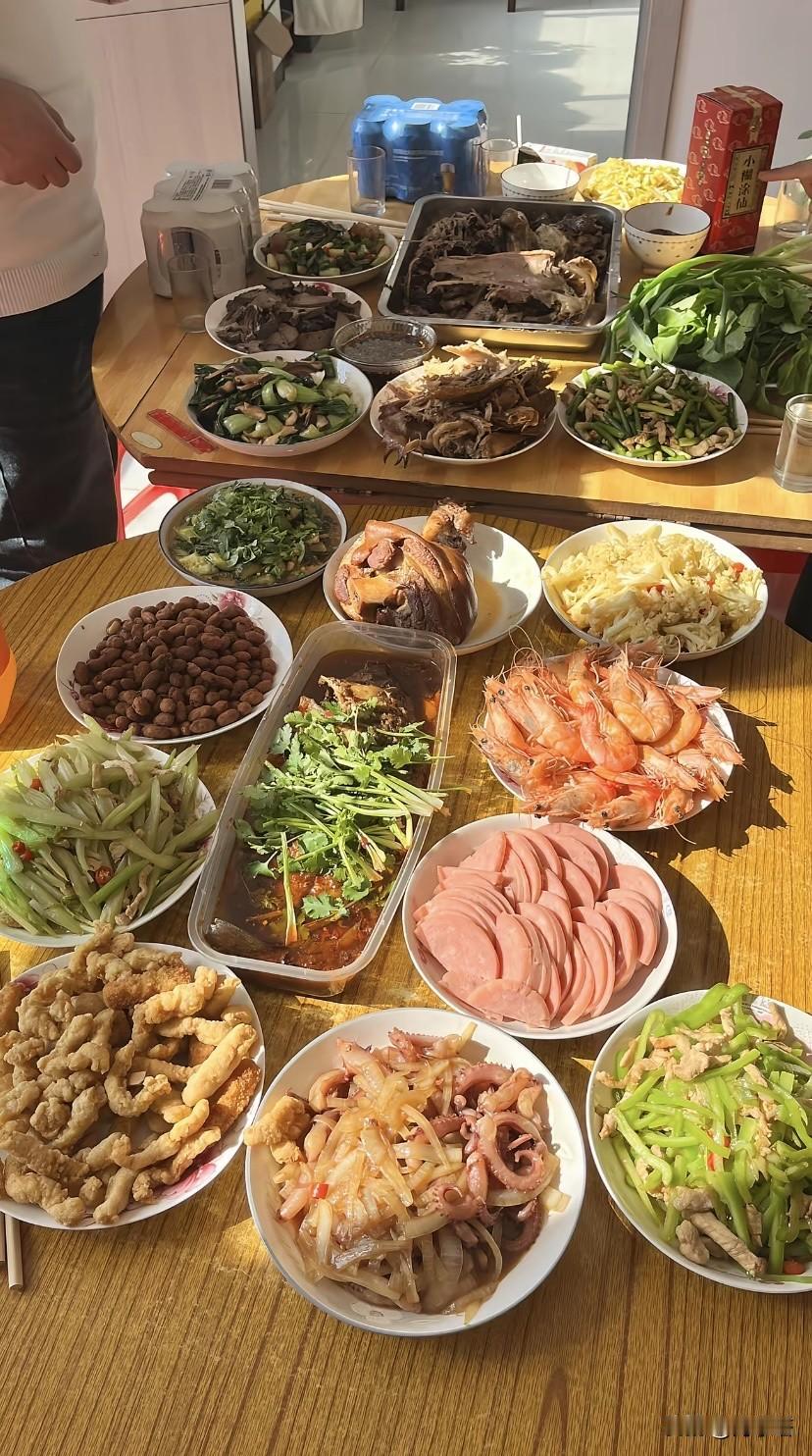 如果招待你用这桌菜，你会坐在哪一边？聚餐必吃的菜 抽奖详情