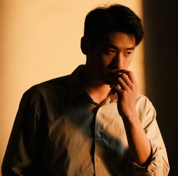 为什么人在撒谎时，总会不自觉地做出摸鼻子这类小动作？

不知道你有没有过这种体验