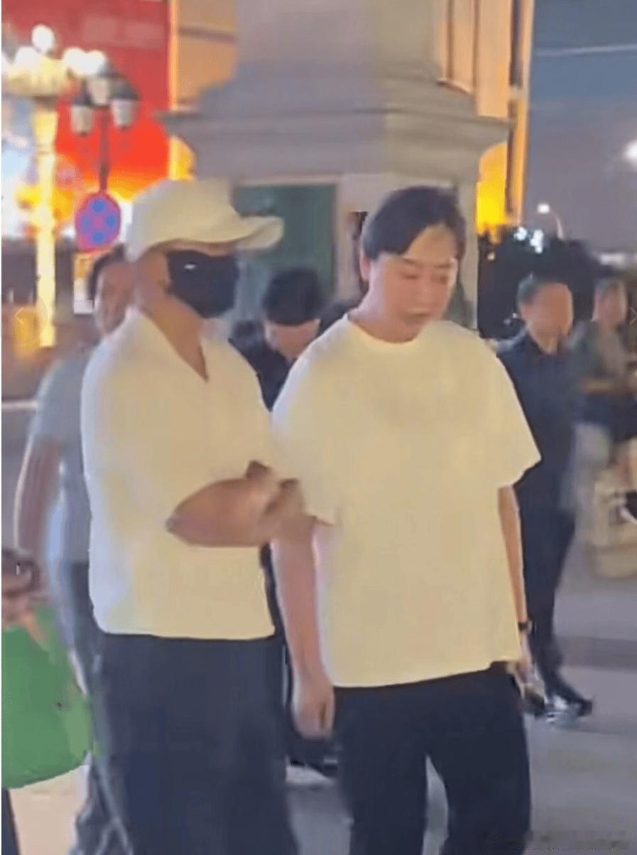 好多买不起绿皮火车票的人张嘴闭嘴东北“苦寒地，野蛮人”吃蘸酱菜，生啃熊掌，喝鹿血