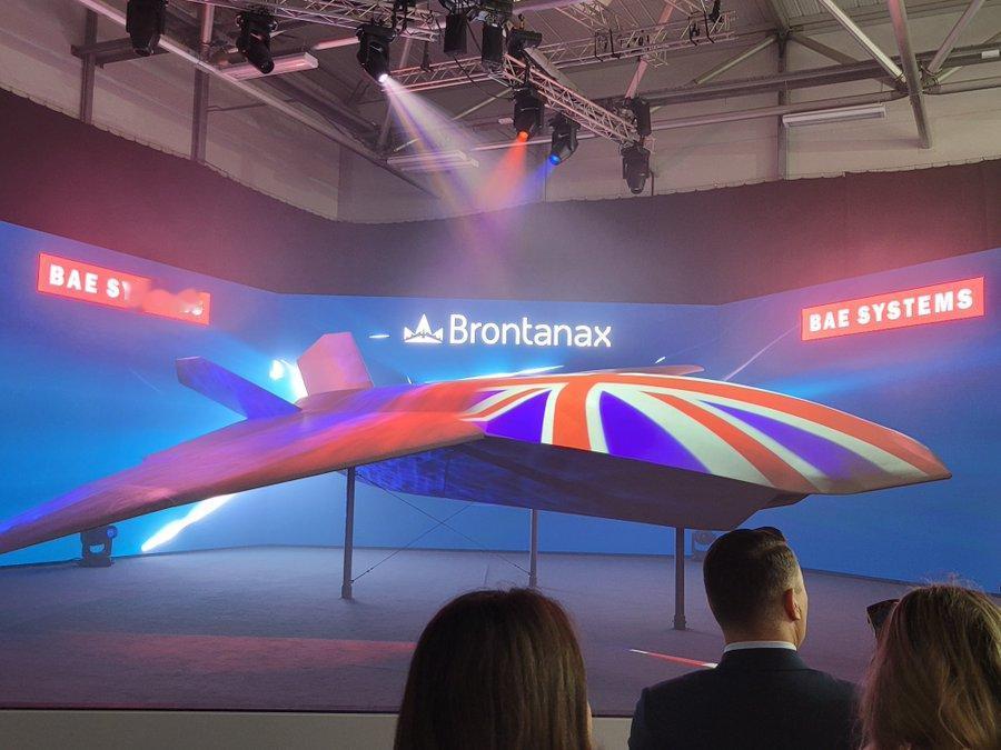 英国首款自主设计协同作战飞机“Brontanax”亮相，计划十年内服役

BAE