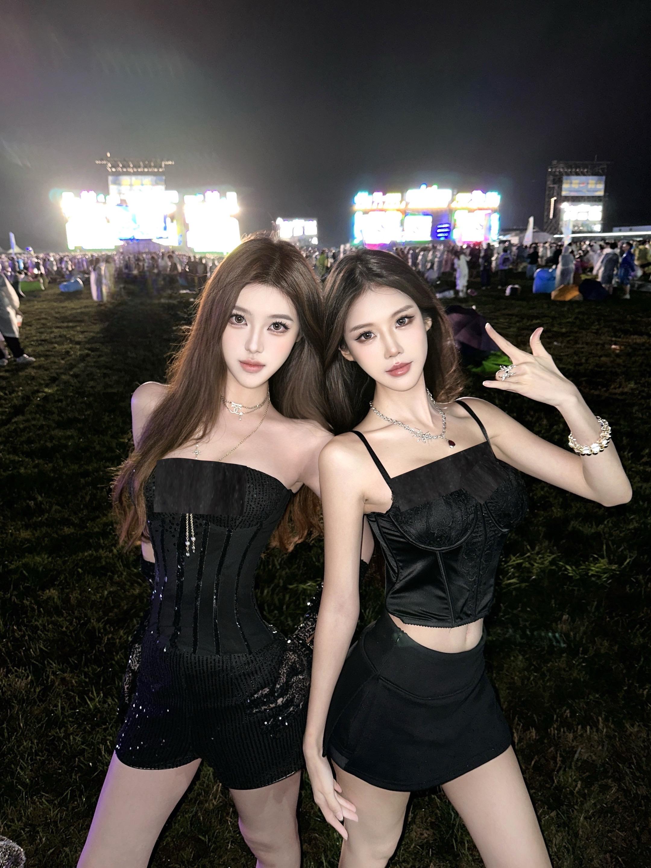 还玩玩你的感情 你蠢的跟猪一样有什么好玩的