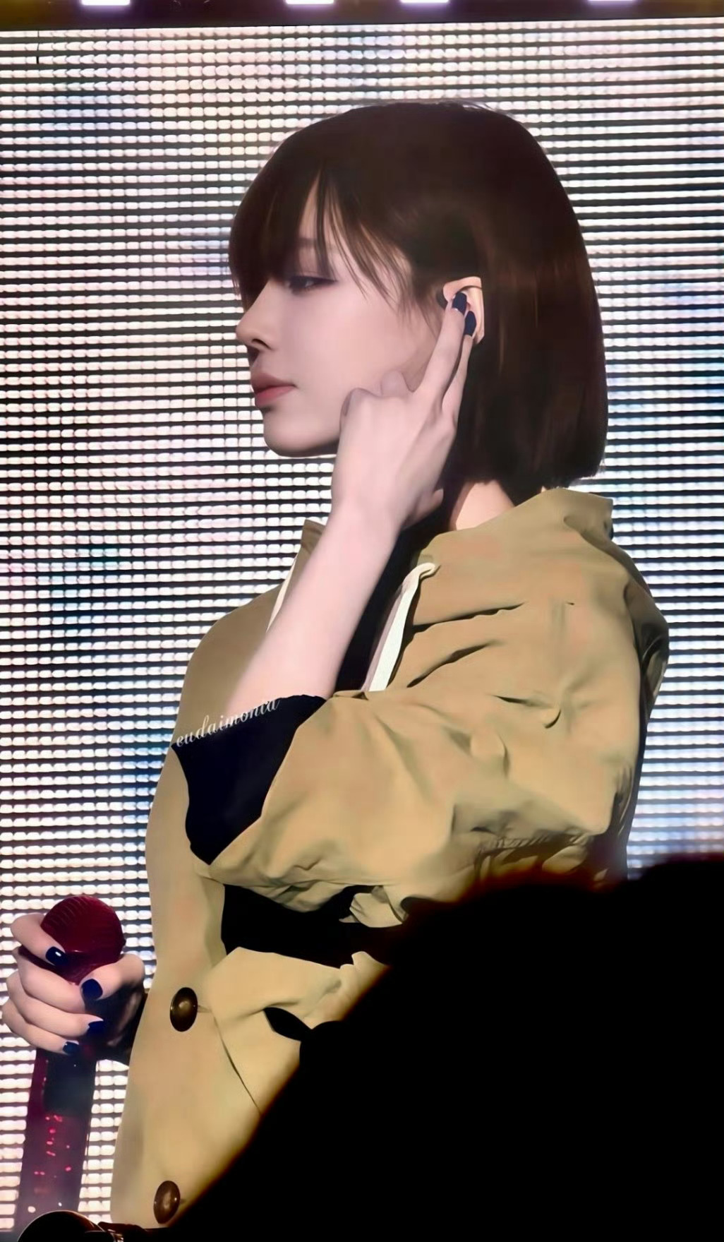 aespa获奖 【金玟庭】这是不是太超过了点… 