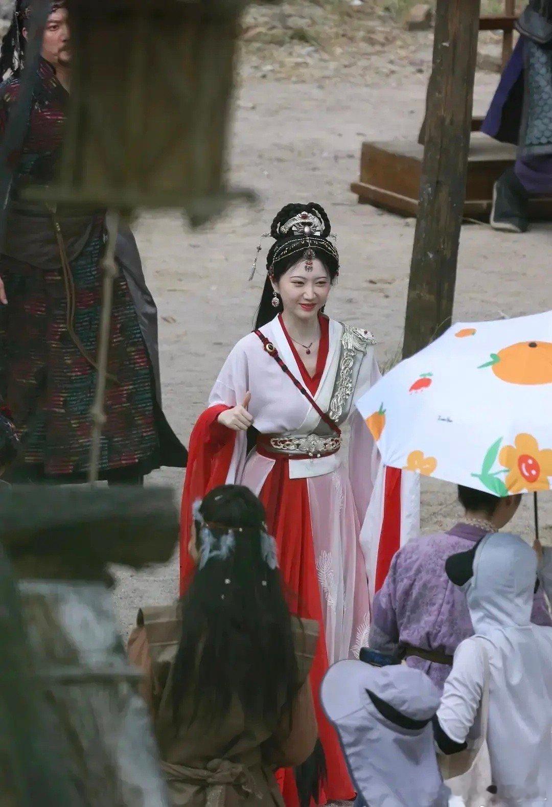 为什么感觉景甜一下子就老了 ​​​