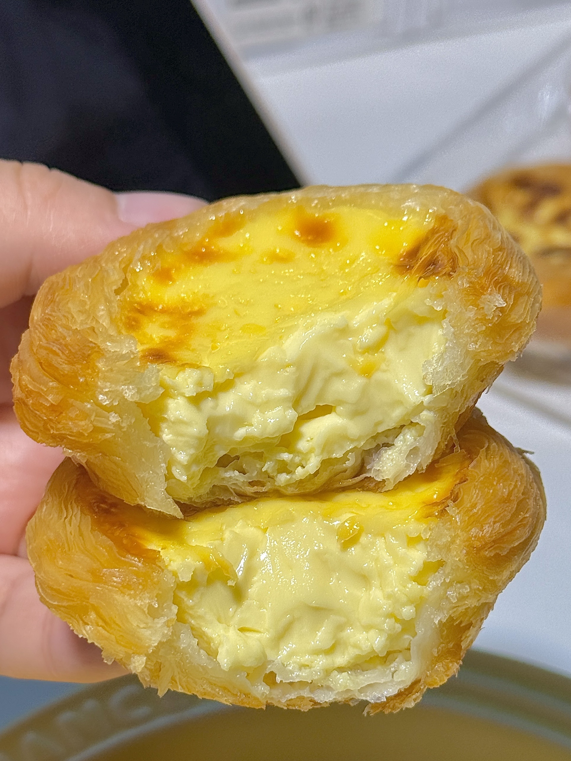 打工人的下午茶救赎来了！成都人爱吃的清洁标签蛋挞超好吃 赶项目间隙咬一口，酥到掉