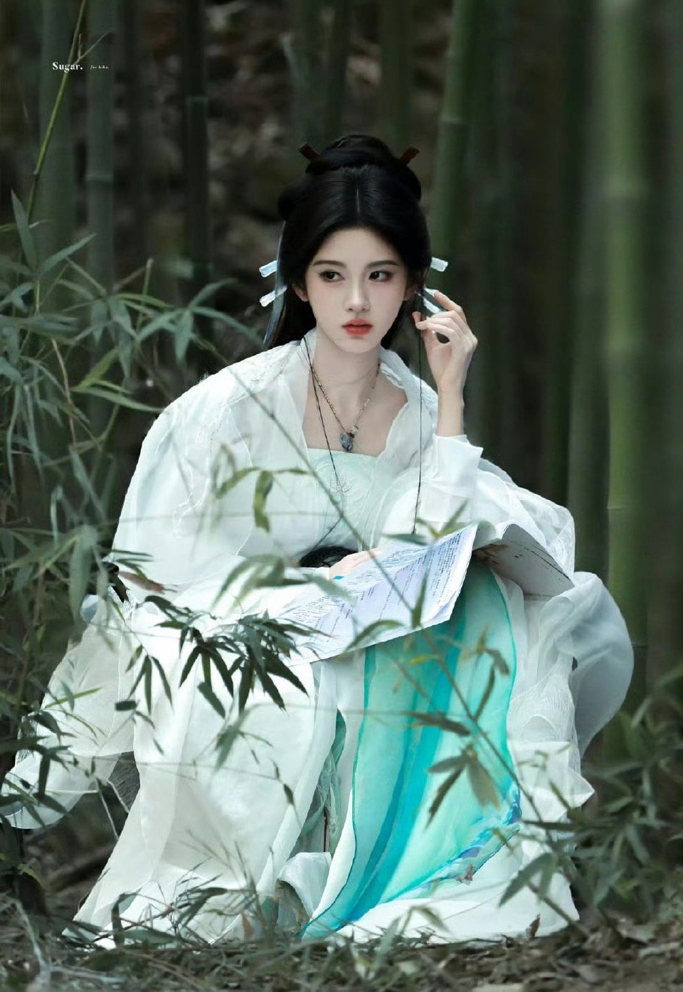 做这些妆造的人什么眼光，感觉特别适配鞠婧祎的脸 ​​​