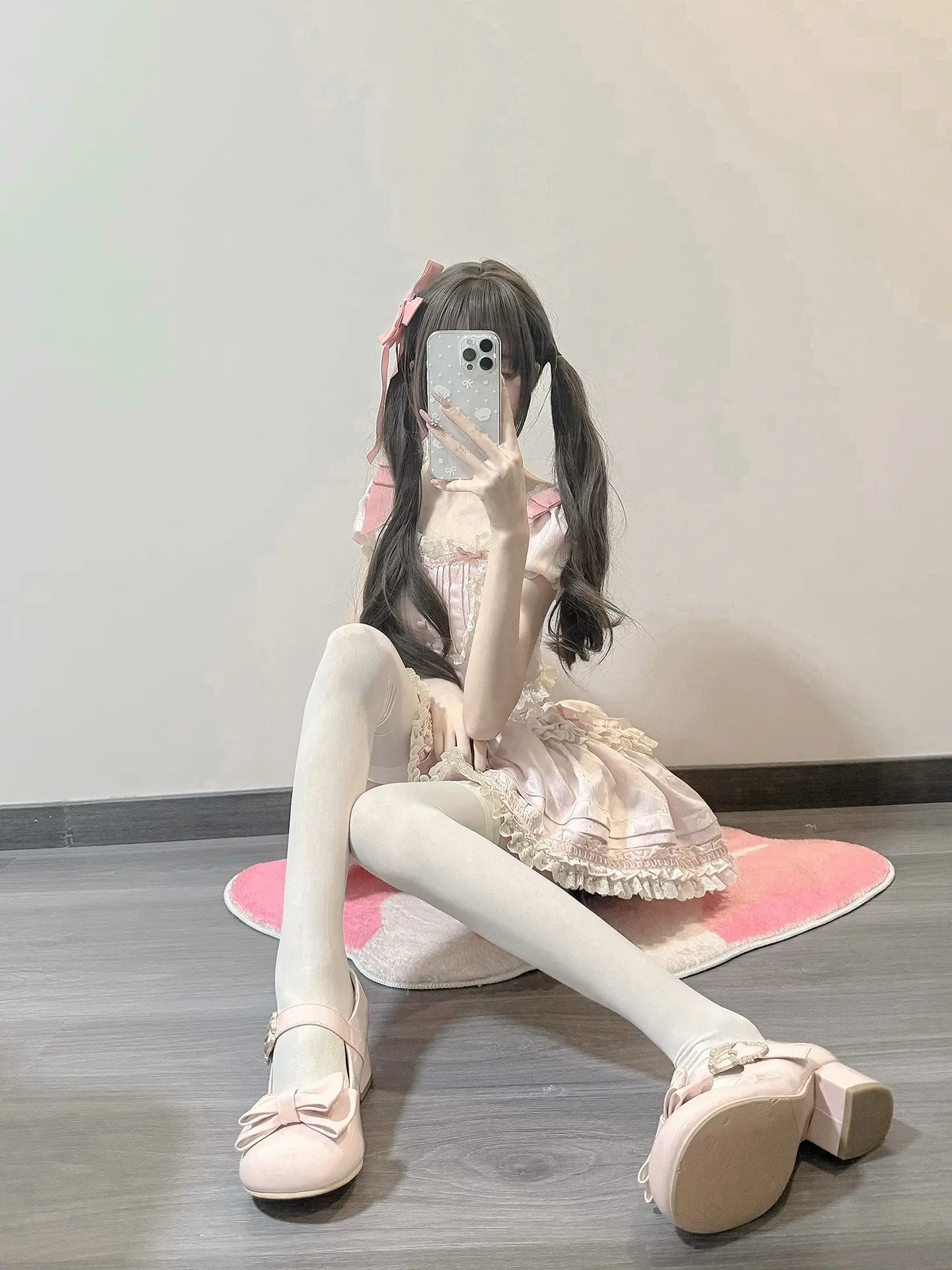 大部分人 都只是我生命的玻璃窗上缓缓滑落的雨水