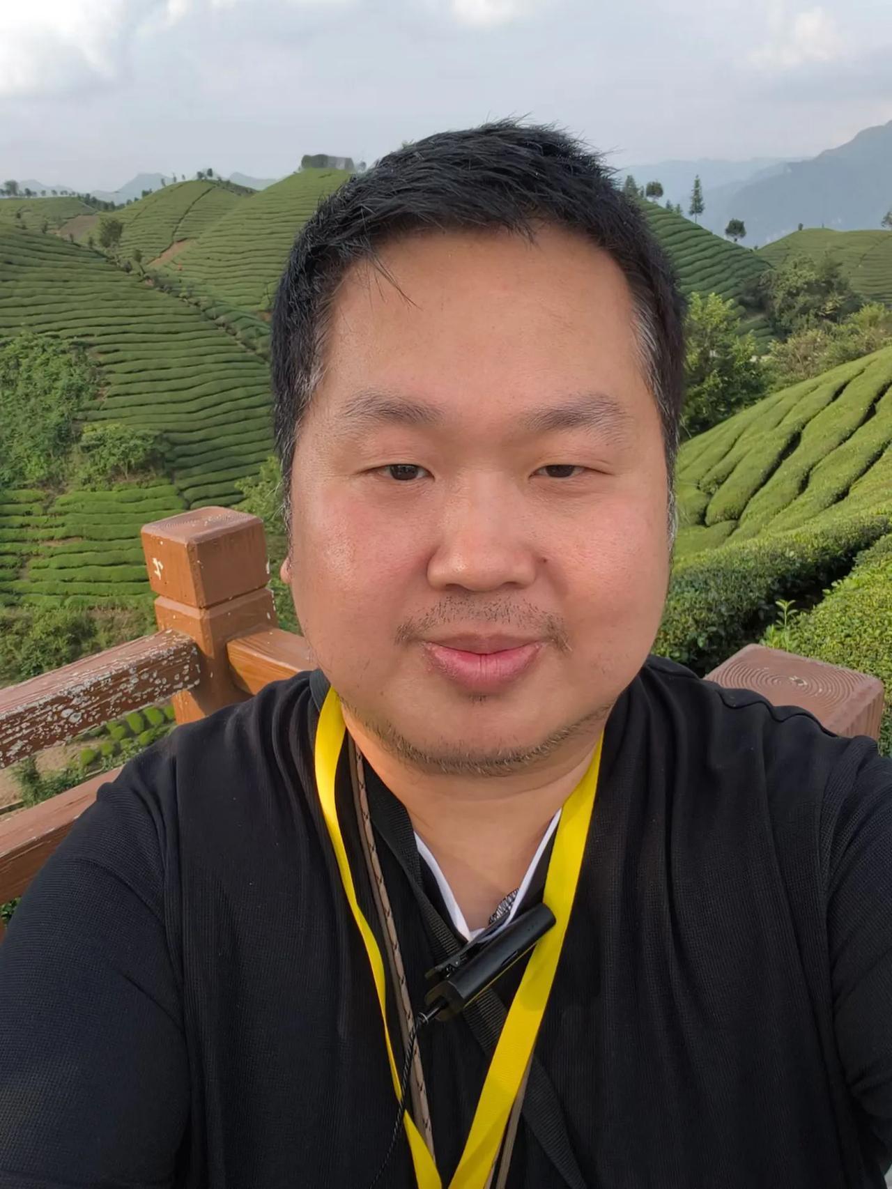 【庆哥评论 建议来个针对涉及我国军事议题的军谣大执法!】 真的，最近观察，我们应