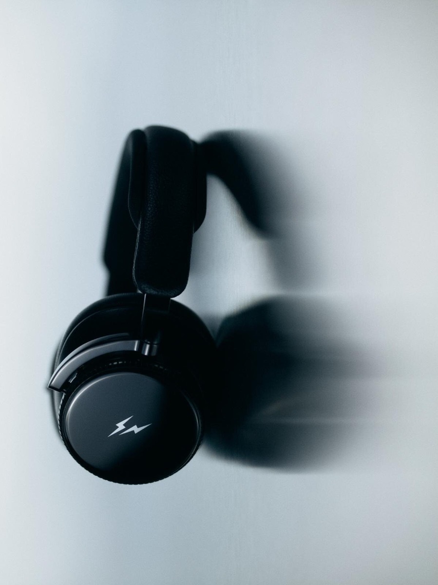 Bang & Olufsen x FRAGMENT 