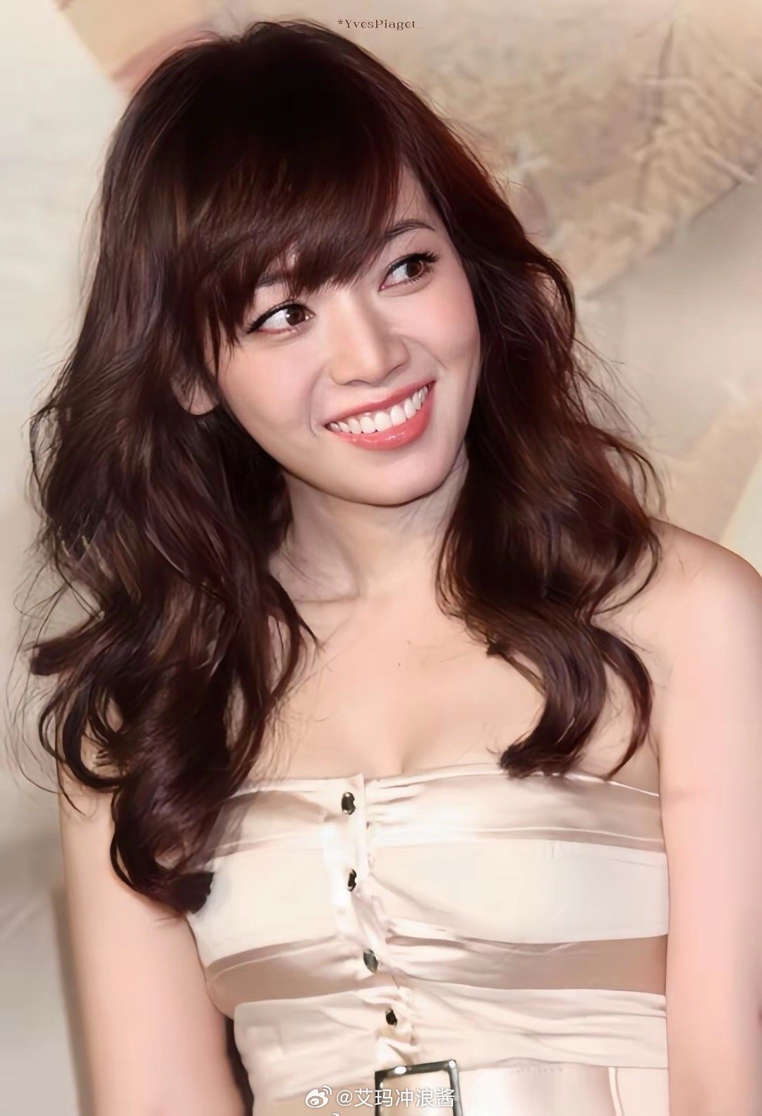 侯佩岑早期是真的神颜，怪不得是那么多圈内人的白月光 