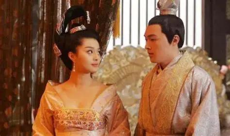 开元二十八年（公元740年），一纸诏书从皇宫内院悄悄传出——大唐天子李隆基，看上