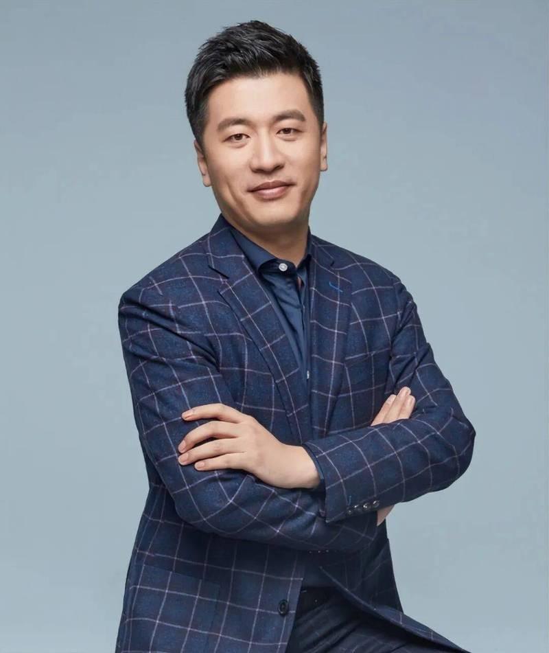 张雪峰为什么走的早？
 
但但凡了解他工作状态的人都心知肚明，他根本不是突发意外