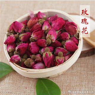 黄褐斑   淡斑[超话]  建议黄褐斑人群多喝的淡斑茶饮：玫瑰花：玫瑰花含有丰富