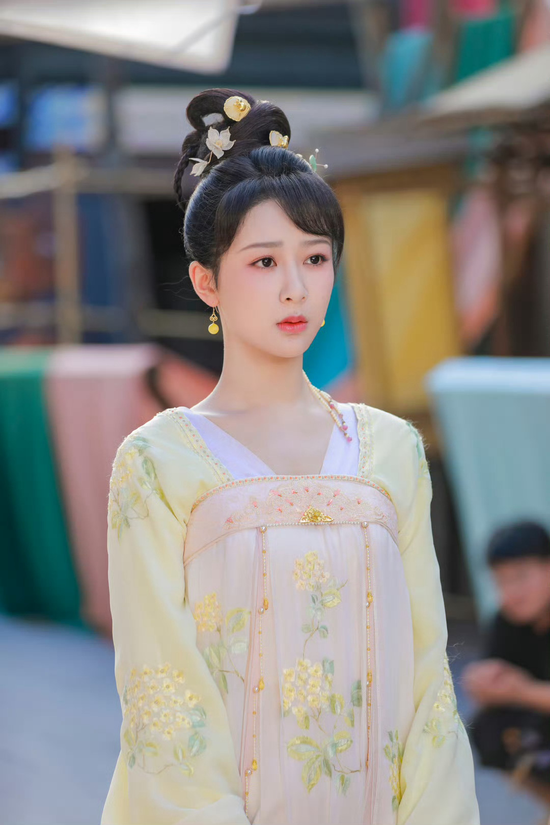 杨紫相见时难别亦难 意难平大赏杨紫李祯 朝云殿的故人都离小夭而去，玉山的等候却盼