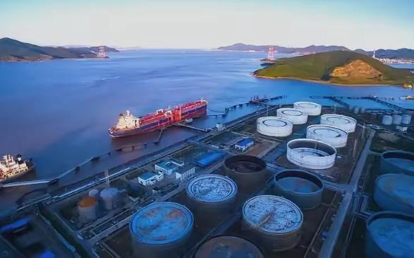 区别对待！中国全面断供日本成品油！

中国不卖油给日本了，一滴都不卖。但转头就给