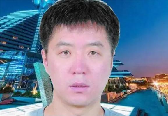 聂磊一生中犯下的三个错误：
1.错交一人——杜成
聂磊结交杜成是犯下了一个错误。