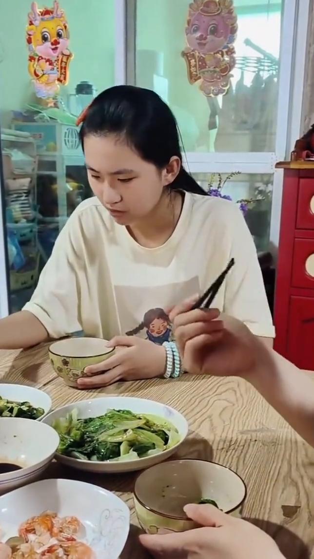 哎呦我的妈，哈哈。