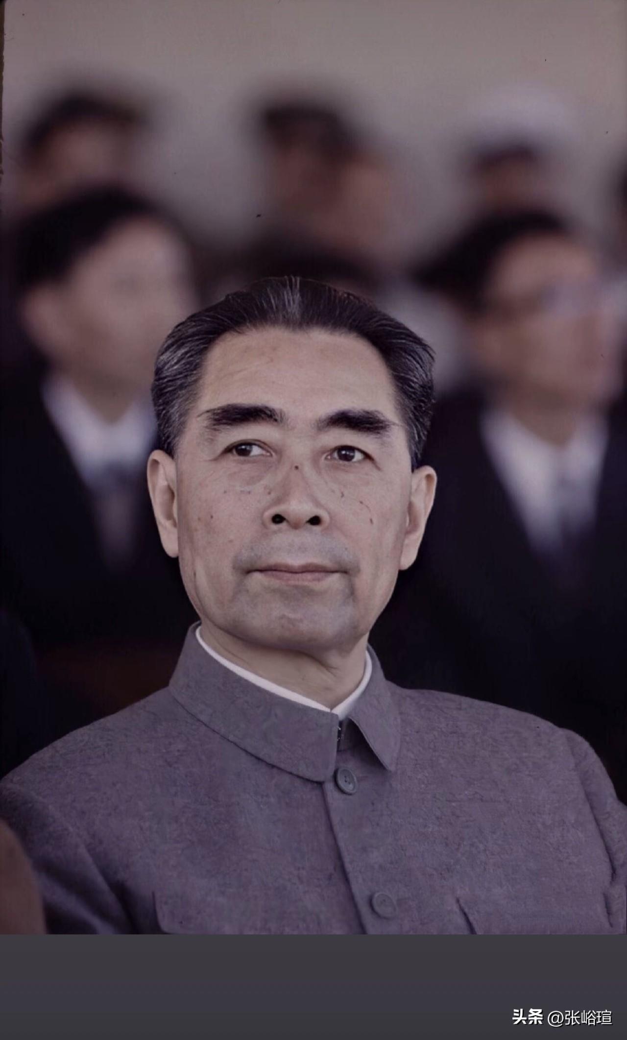 提起周总理，总会想起十里长安街上百姓含泪送别的动人画面。他一生无儿无女，把毕生心