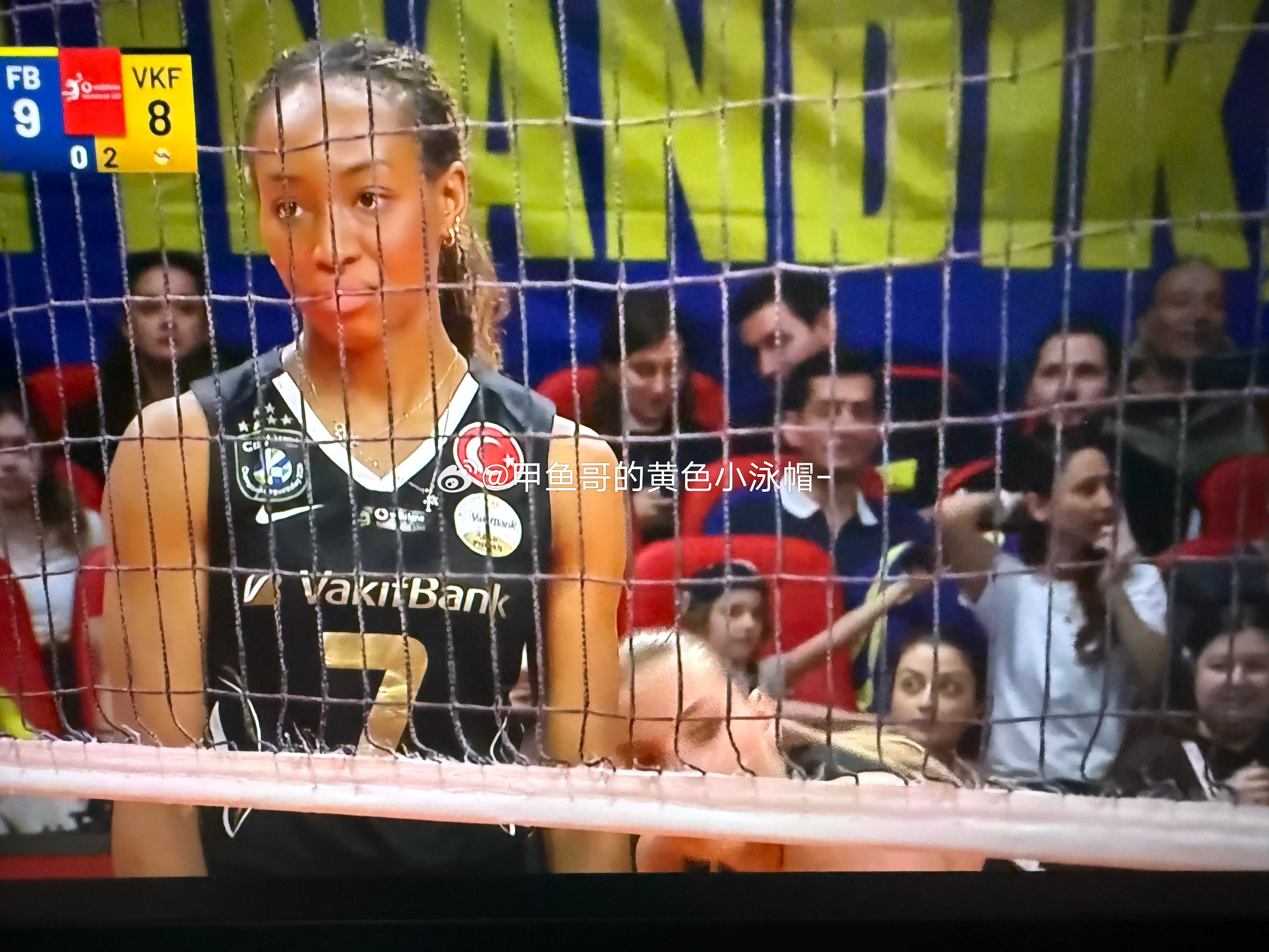 第三局10分不到，瓦克夫银行吃了两张红牌