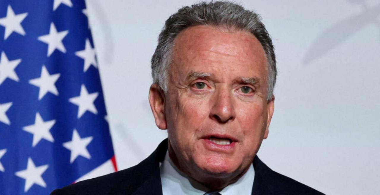 美国总统特使维特科夫：美国与伊朗之间的谈判是 “无用的”。

维特科夫还表示，美