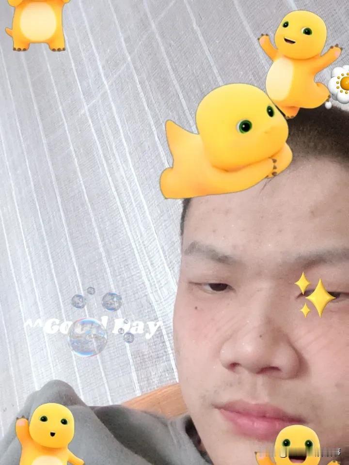 嗨～各位老乡、各位朋友，新年的钟声要敲响啦！
 
在头条陪大家又走过一年啦。
 