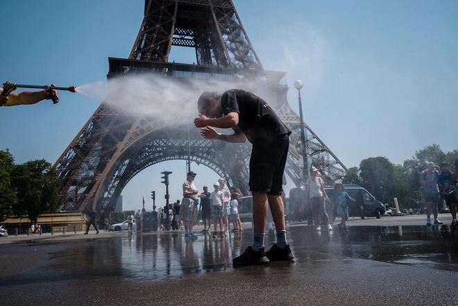 41℃高温席卷法国，80年最强热浪！空调竟成明年总统大选决胜议题

看懂西方选举
