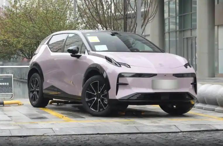 小型纯电 SUV 新贵ZEEKR X，二手价格稳中有升
ZEEKR X 作为极氪