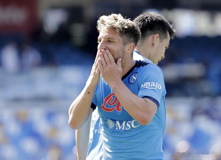 默滕斯最近接受了《米兰体育报》采访，并谈到了那不勒斯、卢卡库和意甲争冠等话题。上