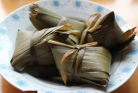 粽子再次成为关注对象！医生提醒：血糖高的人，吃粽子要注意6点

 
粽子虽美味，