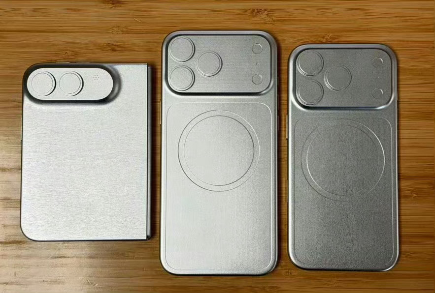 iPhoneUltra机模上手今年大家是准备买iPhone18 Pro还是iPh