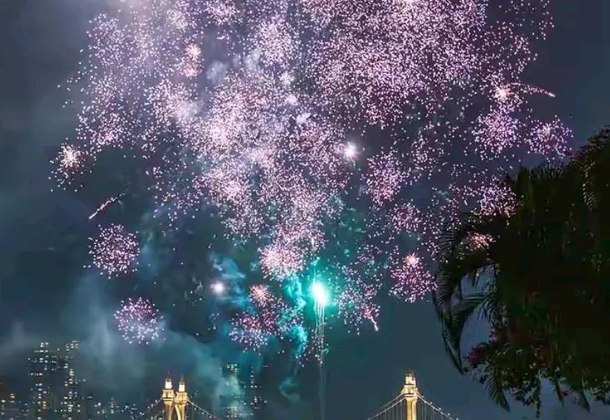 不得不为禁改限的地方政府点个大大的赞👍多地官宣可燃放烟花爆竹
大禹治水，疏强于