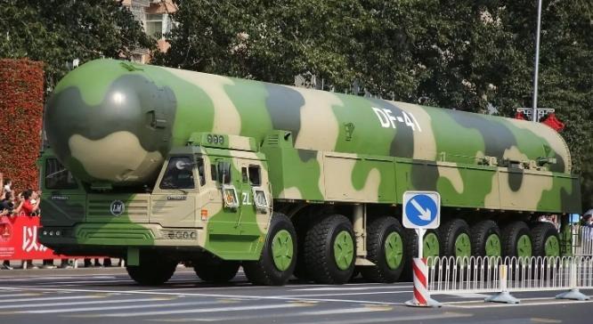 一枚东风41真的能直接摧毁一艘航母吗？很多人张口就说，一枚东风41别说打一艘航母