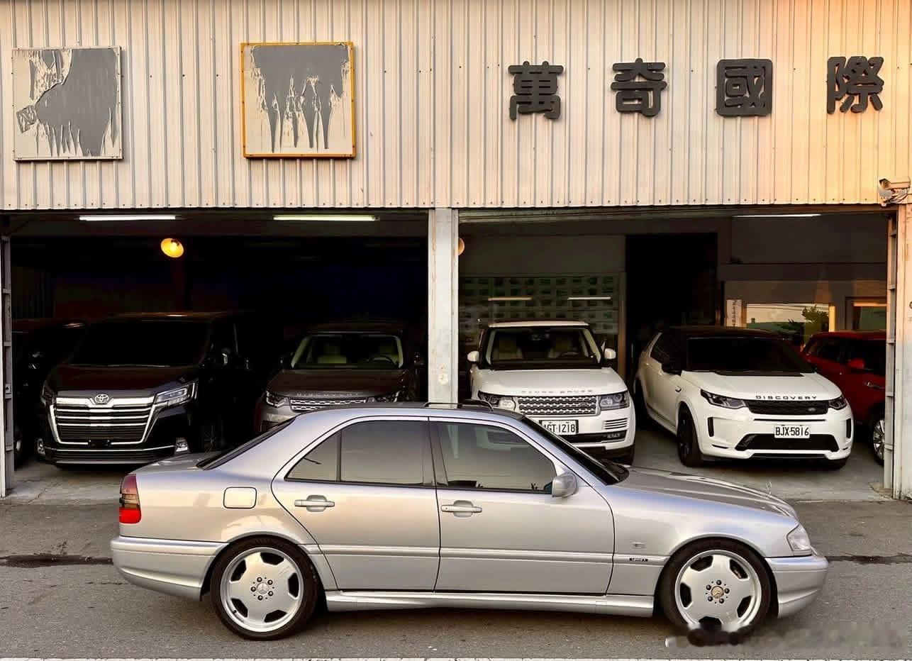 台湾老车BENZ W202 C55 AMG 