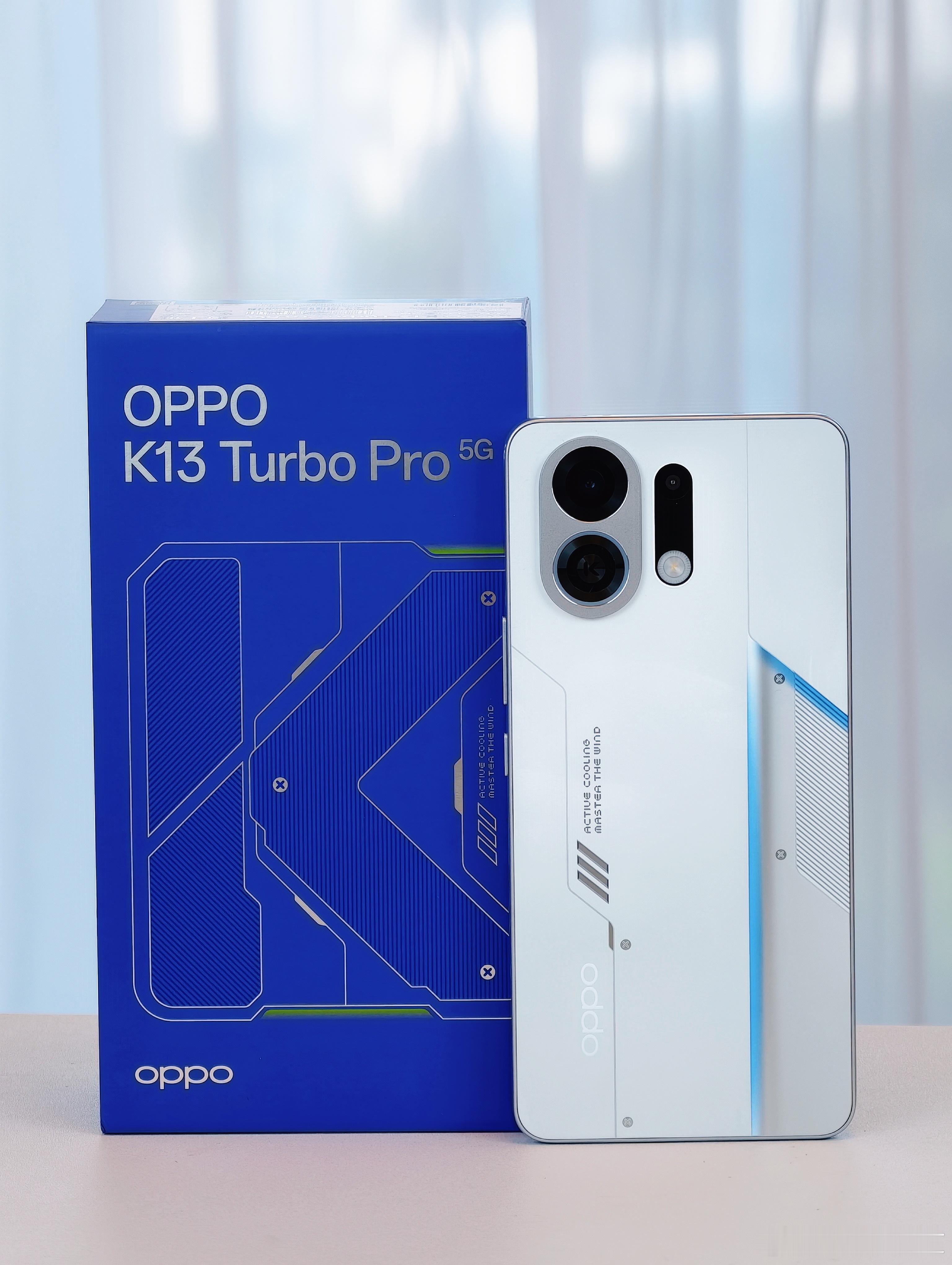 来组OPPO K13 Turbo Pro骑士银图赏！银色机甲风搭配散热风扇是真帅
