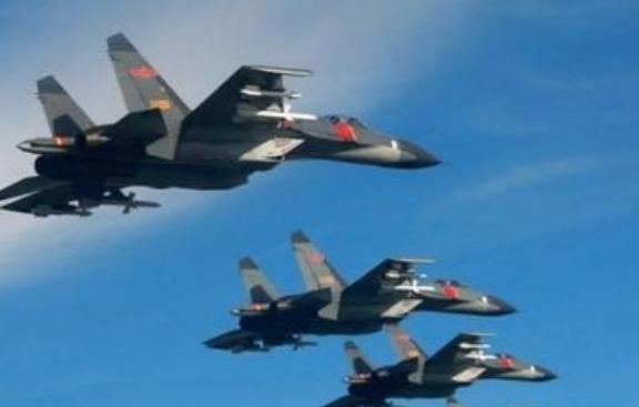 倘若美国的800多架战机扑向中国，解放军能不能应对？可以这么讲，美国真敢这样干，
