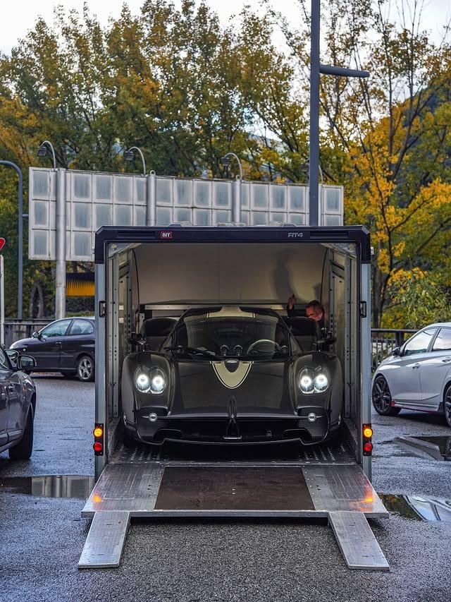 安道尔🇦🇩首台Pagani Utopia由华人车主所有