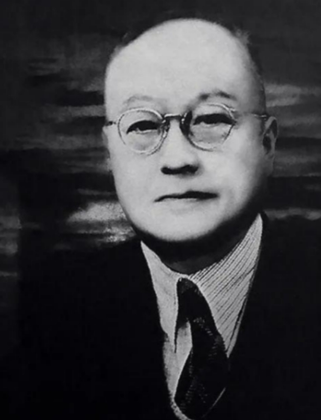 1945年初，蒋介石一纸手谕撤掉徐恩曾全部职务，明令永不录用，十五年中统特务生涯