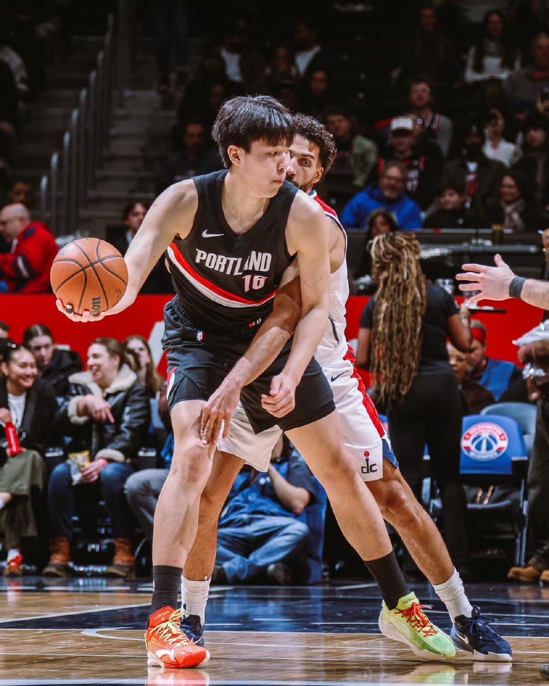 教练“零容忍”？杨瀚森1失误被立刻换下，结果球队瞬间崩盘16-0NBA的容错率，