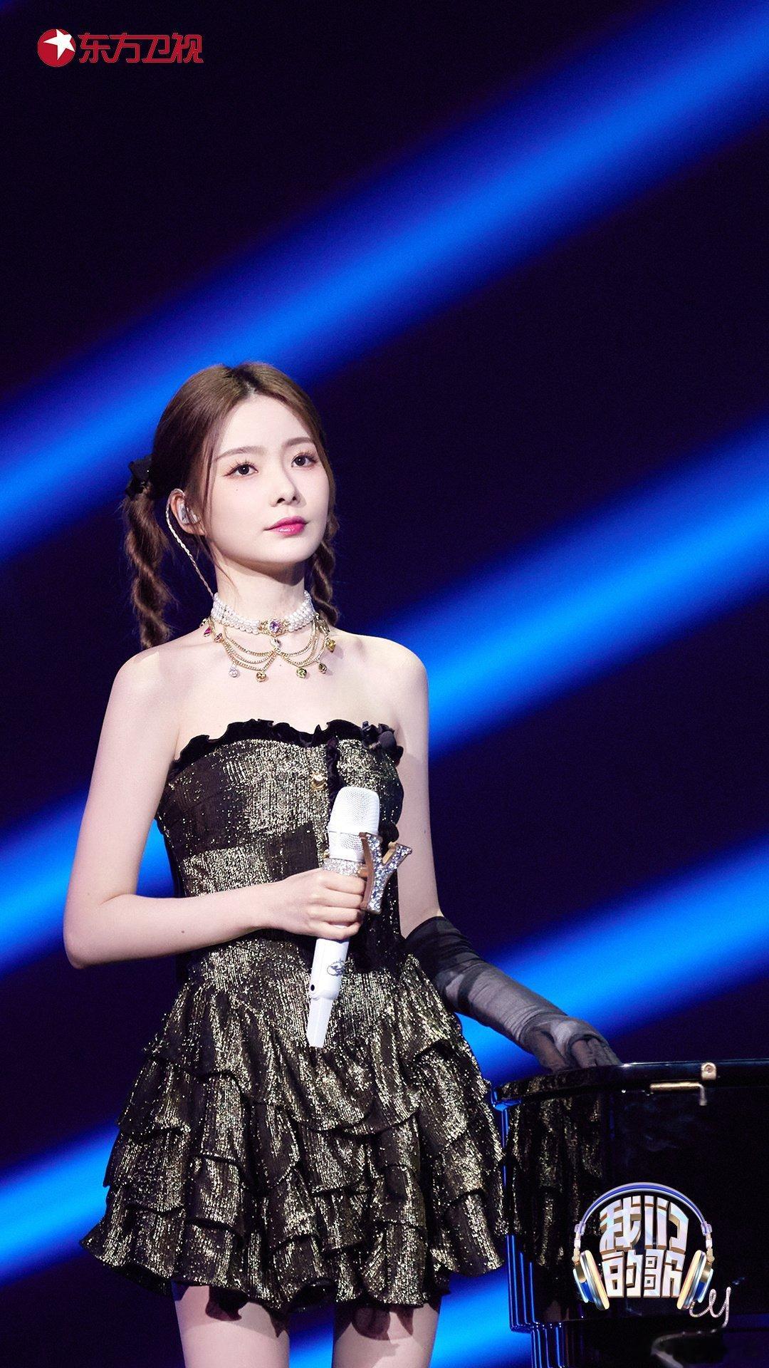 #硬糖少女303##陈卓璇# 今日份糖妹新鲜物料陈卓璇我们的歌第五季最新节目剧照