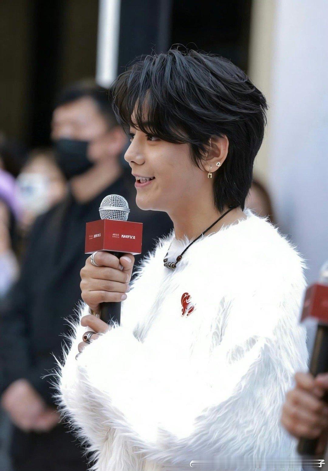 丁真真藏时光 早上好，真真和哈尼们，都准备好了吗期待