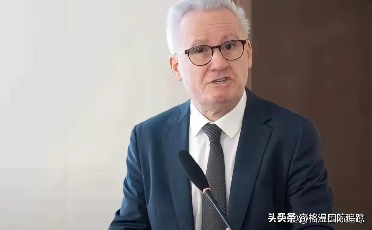 这问题扎心了，但必须说透。

一个德国教授在北京发问：列强都侵略过中国，为啥中国