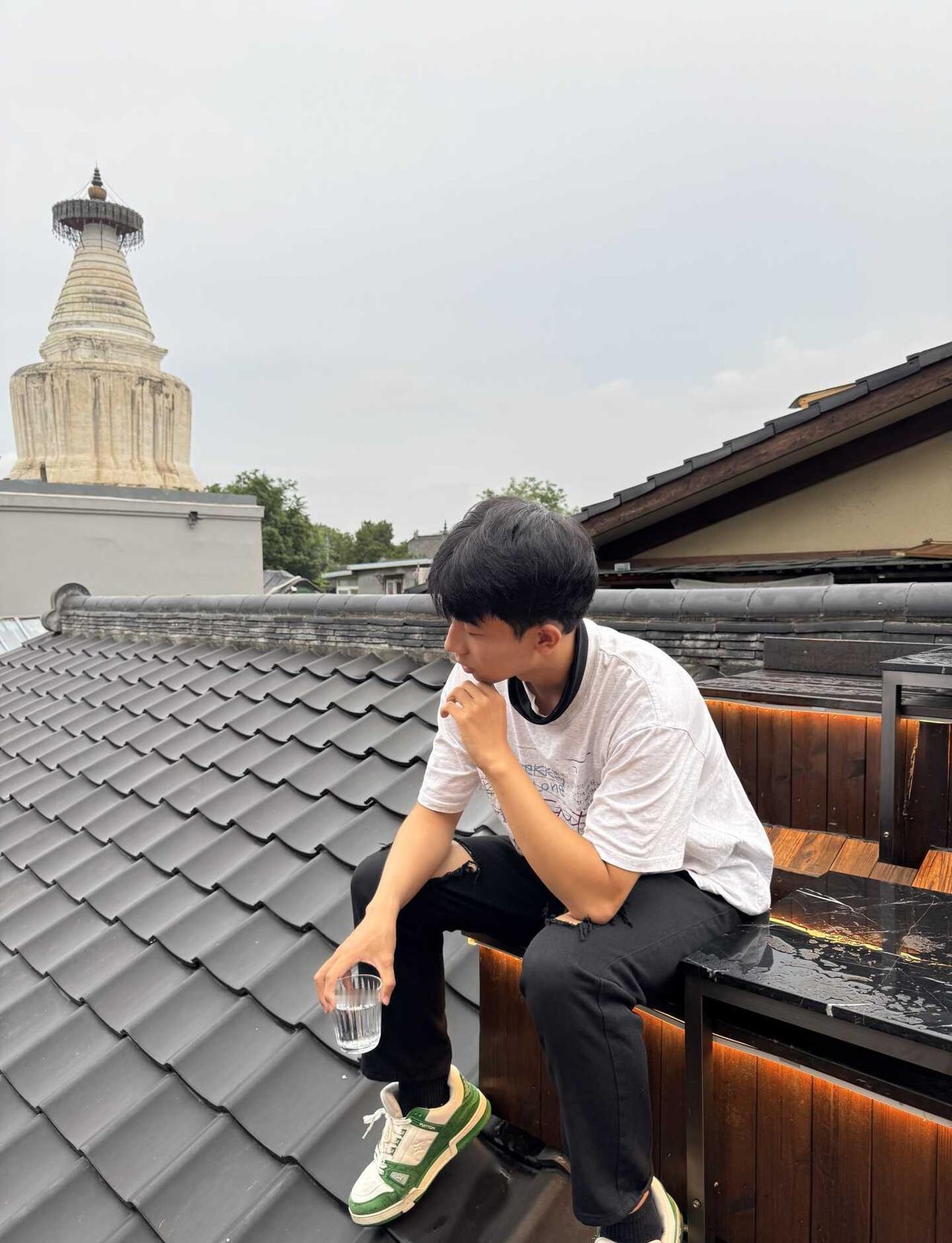 留学生回北京无社交
双子座 男大学生 氛围感