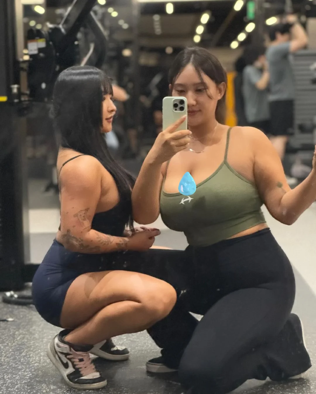 非常直观的感受到了中杯和大杯的区别