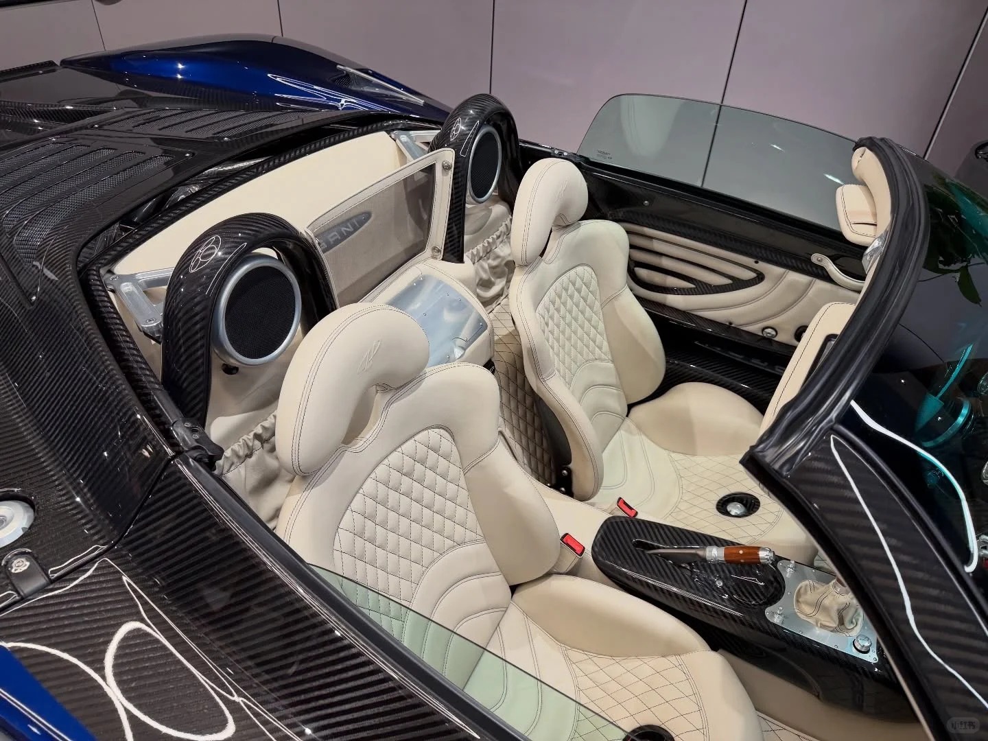 好车分享 Pagani Zonda F Roadster，本身就是完美的艺术品，