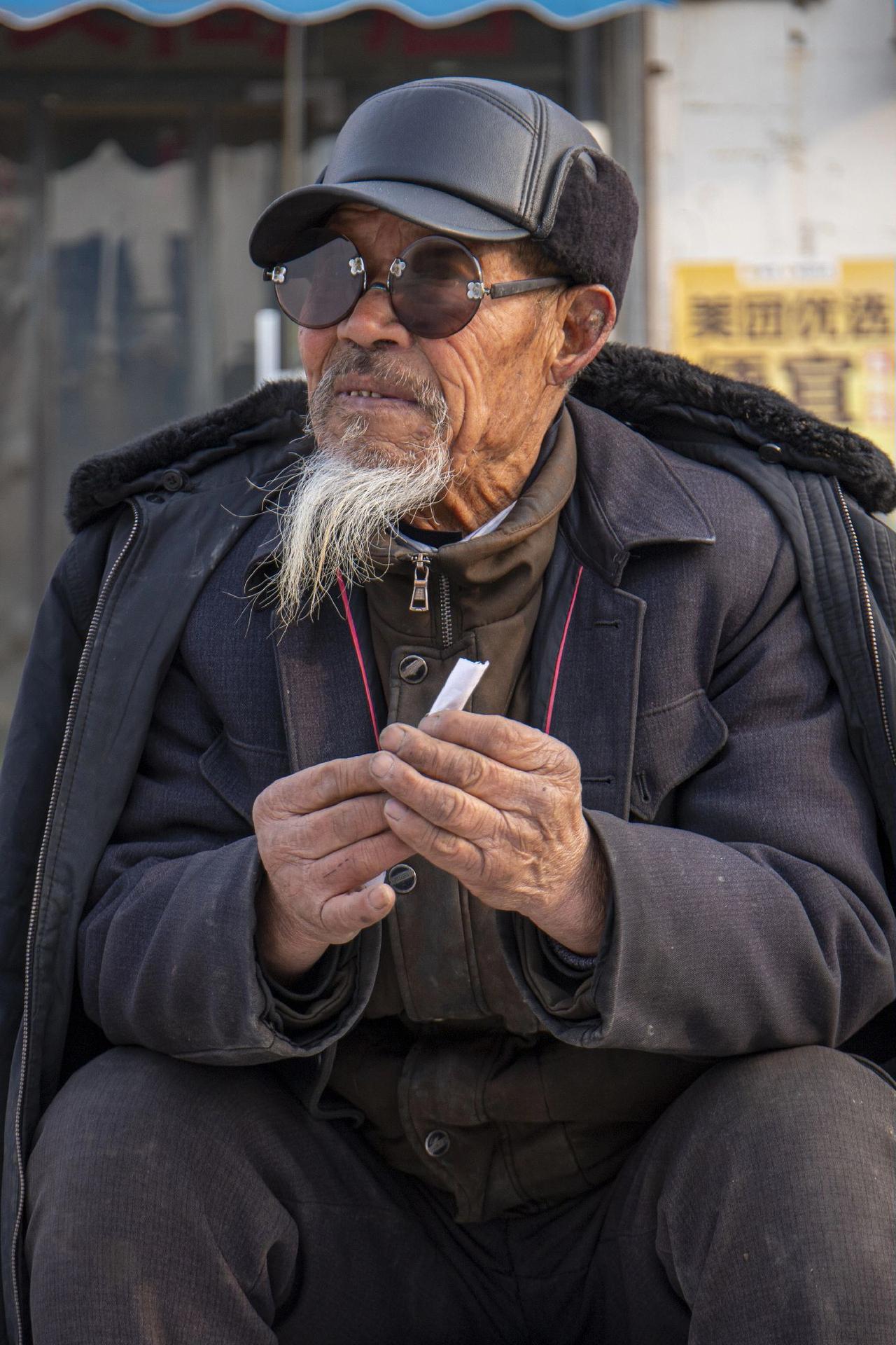 冬天终究还是来了，想念老家的时候秦腔不自觉的就哼起来了秦韵 人物故事 天然治愈之