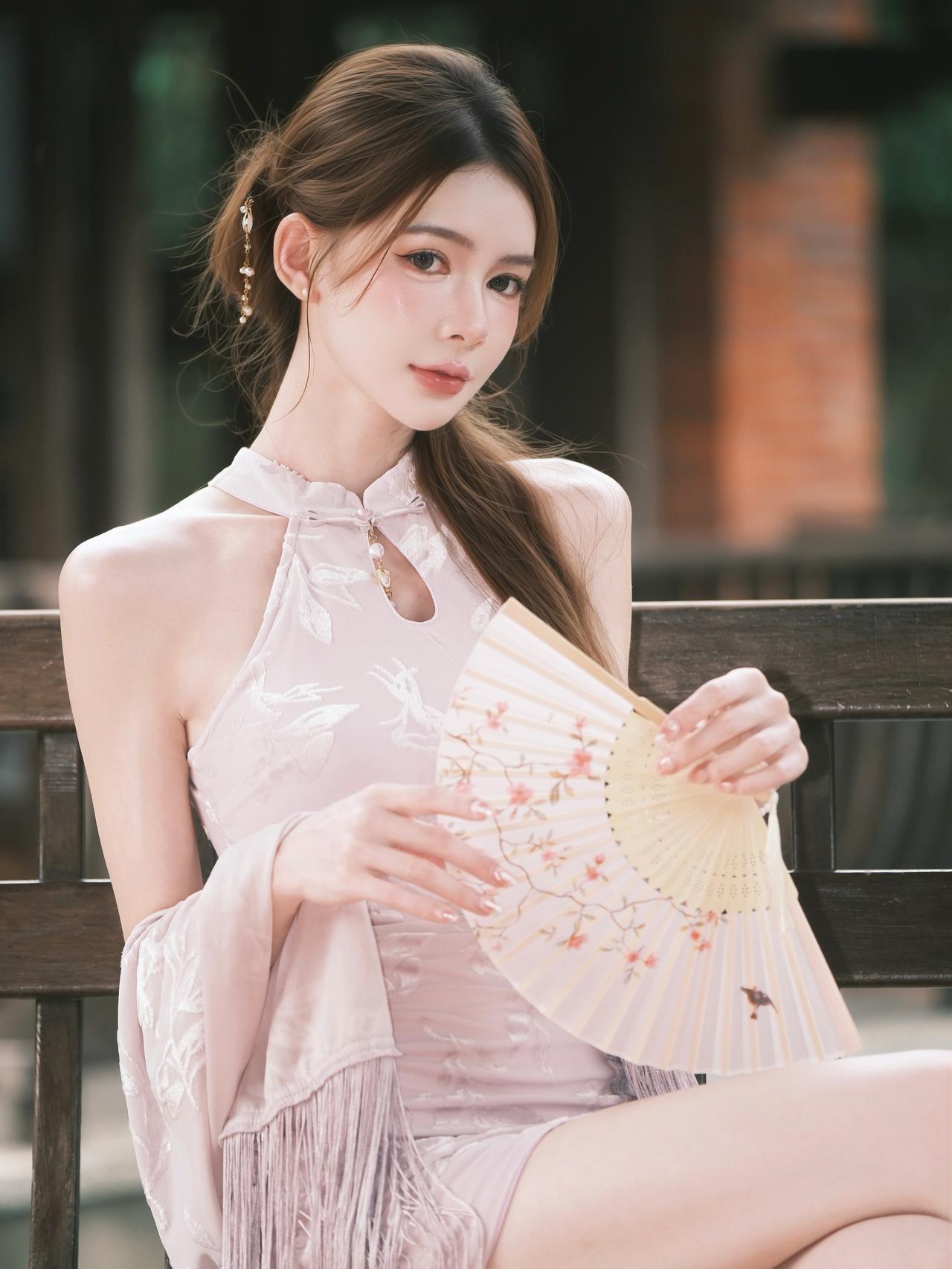 台妹旗袍画报，甜妹也可以很优雅！
