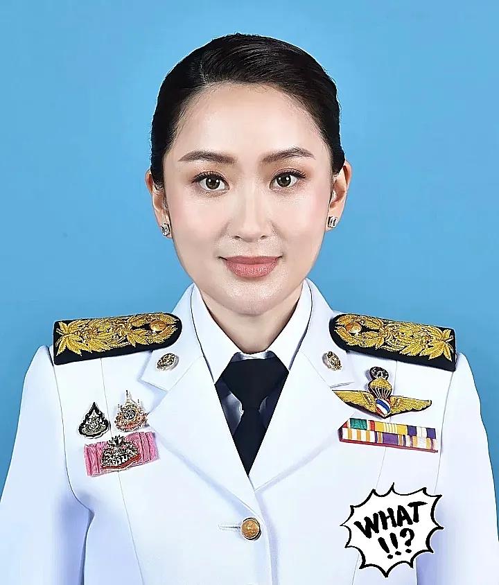 就在刚刚
泰国央行宣布了

泰国央行刚刚宣布将于下周与黄金交易商进行紧急约谈，目