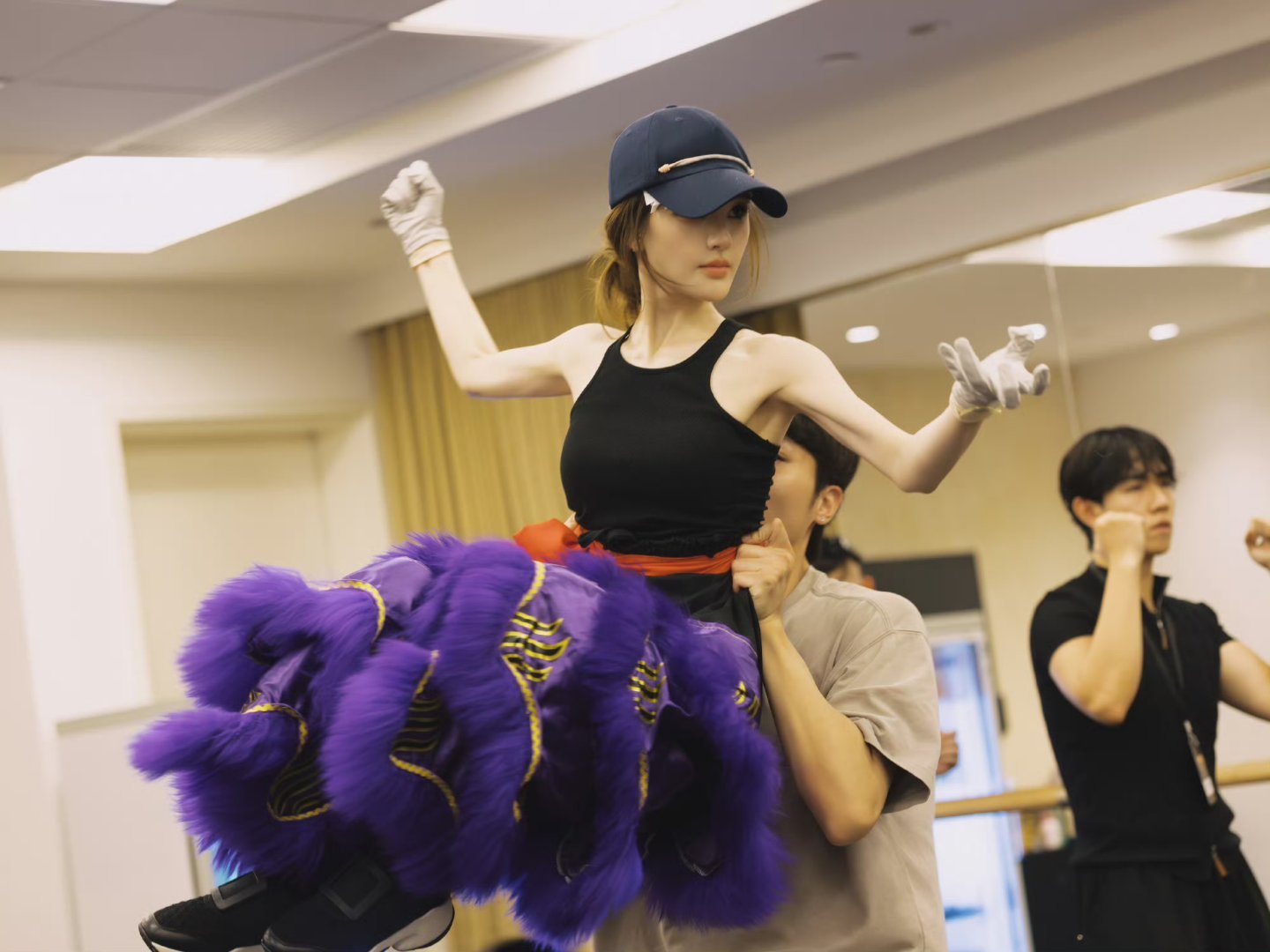 赵露思 zls赵露思许我耀眼zls赵露思许妍“玫瑰在海里燃烧我的爱在烈火中绽放.