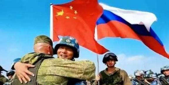 俄罗斯的命脉并不在俄罗斯，俄罗斯的死穴只有一个，就是中国，一旦中国稳固，俄罗斯的