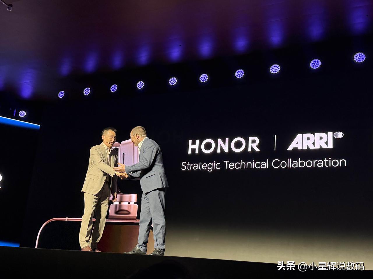 重磅联动！荣耀×阿莱（ARRI）战略技术合作正式达成！阿莱百年电影影像核心技术首